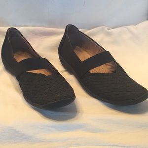 Women’s Shoes Naturalizer size 8 1/2 Medium